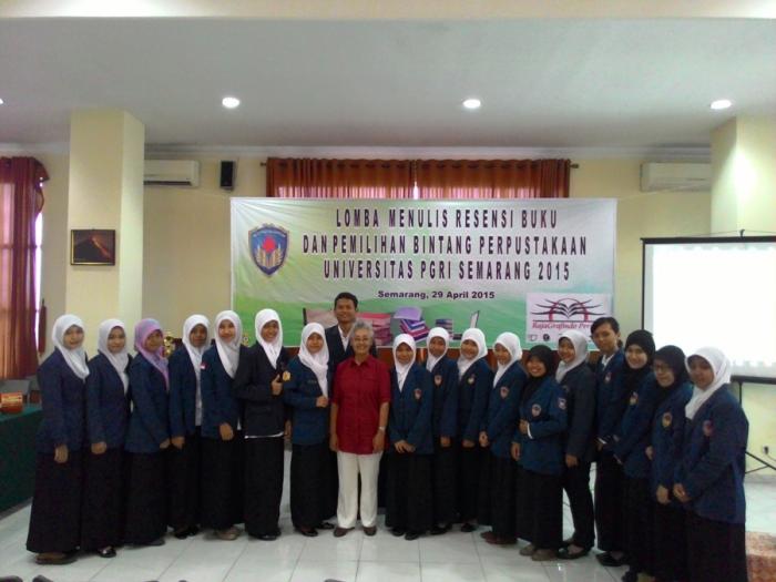 Lomba Menulis Resensi Buku dan Pemilihan Bintang Perpustakaan Universitas PGRI Semarang Tahun 2015